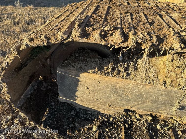 image for item DJ9856 1988 Caterpillar 225B excavator