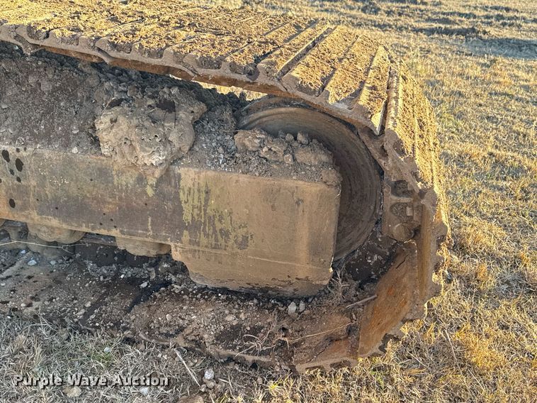 image for item DJ9856 1988 Caterpillar 225B excavator