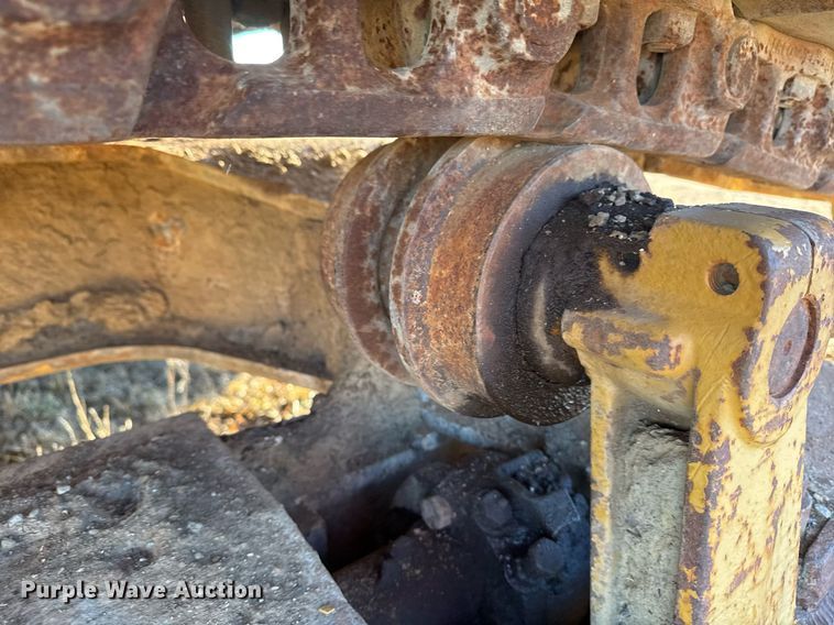 image for item DJ9856 1988 Caterpillar 225B excavator
