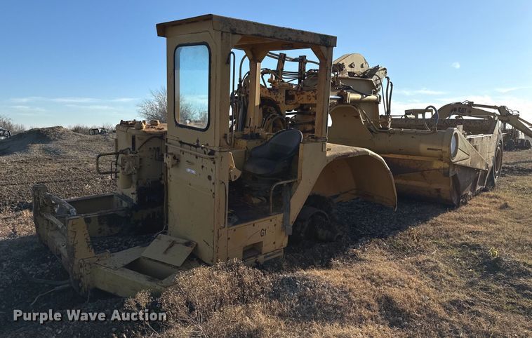 image for item DJ9863 Caterpillar 621B conventional scraper 