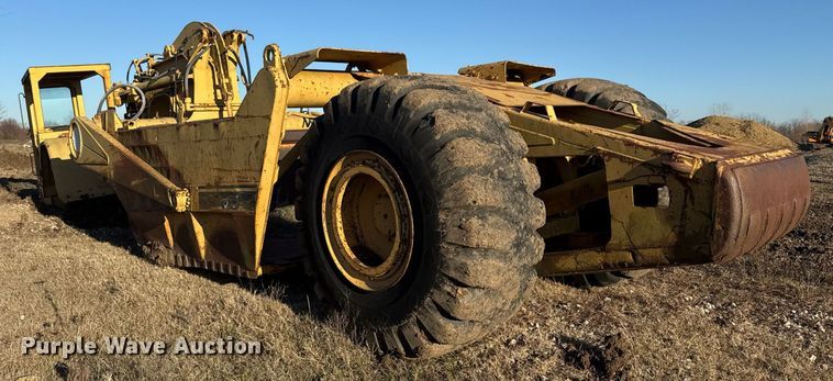 image for item DJ9863 Caterpillar 621B conventional scraper 