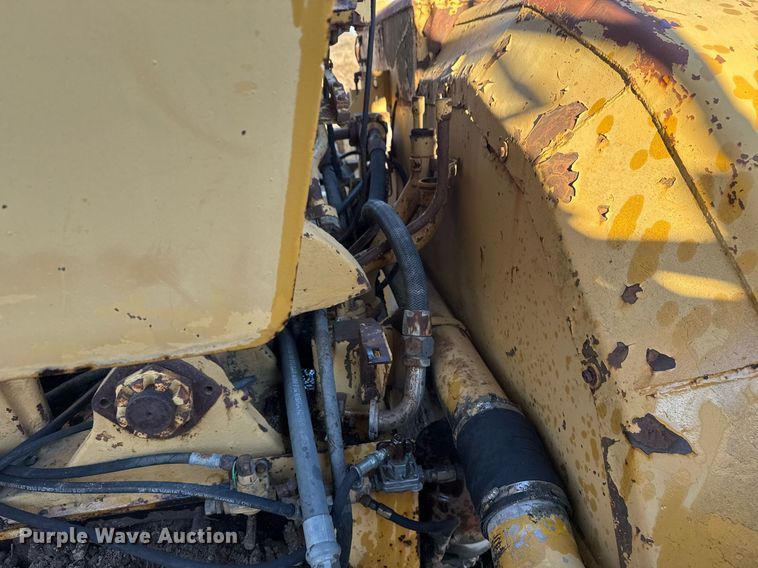 image for item DJ9863 Caterpillar 621B conventional scraper 