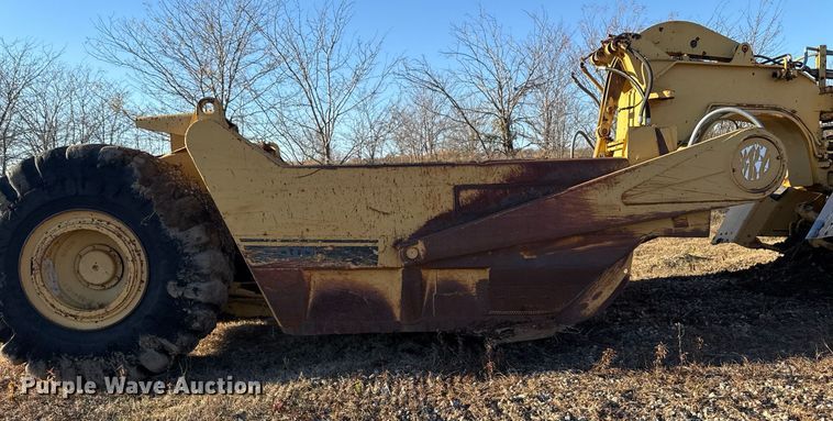 image for item DJ9863 Caterpillar 621B conventional scraper 