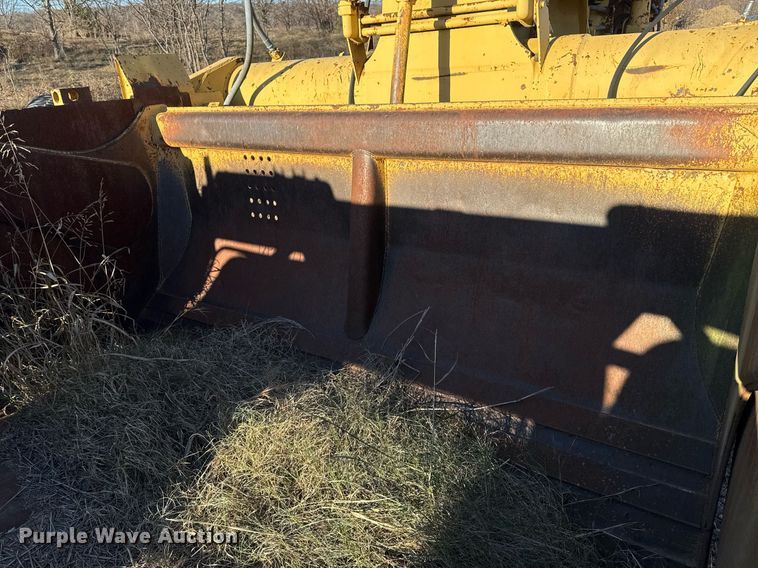 image for item DJ9863 Caterpillar 621B conventional scraper 