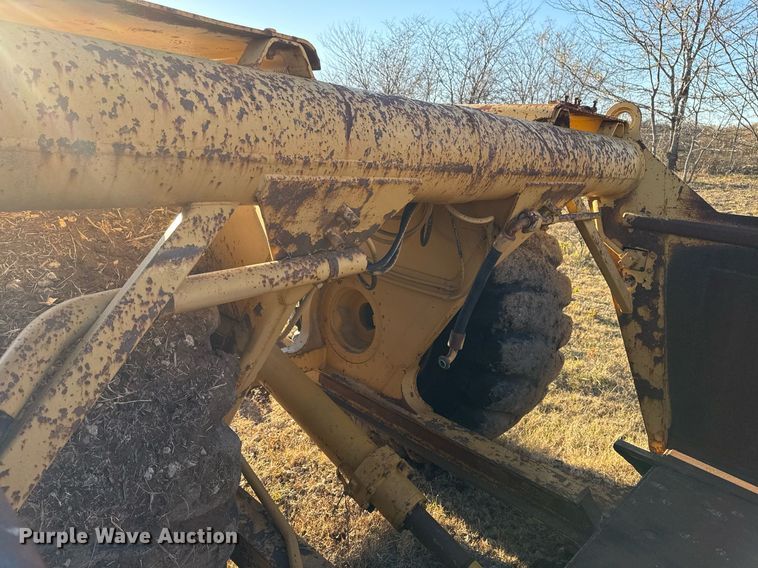 image for item DJ9863 Caterpillar 621B conventional scraper 