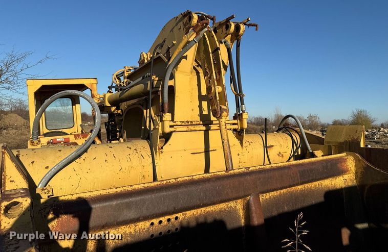 image for item DJ9863 Caterpillar 621B conventional scraper 
