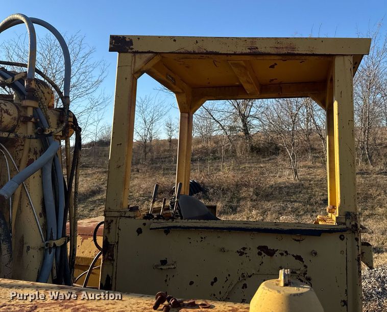 image for item DJ9863 Caterpillar 621B conventional scraper 