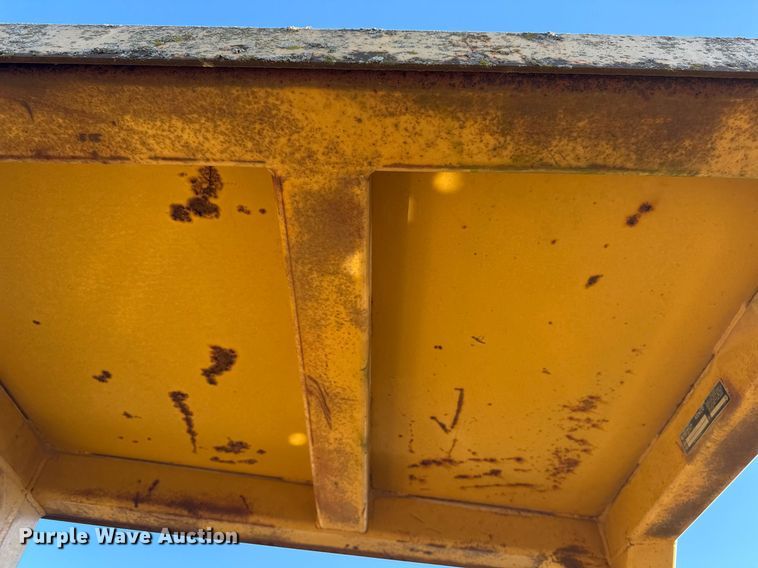 image for item DJ9863 Caterpillar 621B conventional scraper 