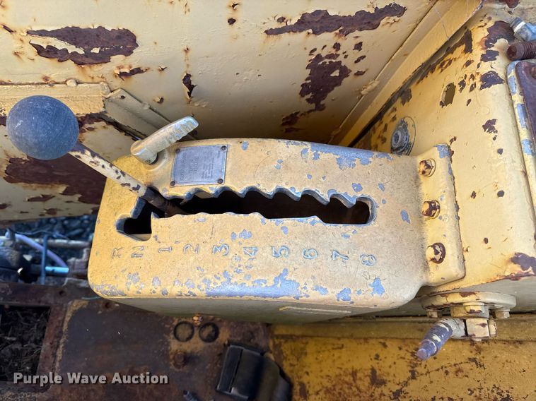 image for item DJ9863 Caterpillar 621B conventional scraper 