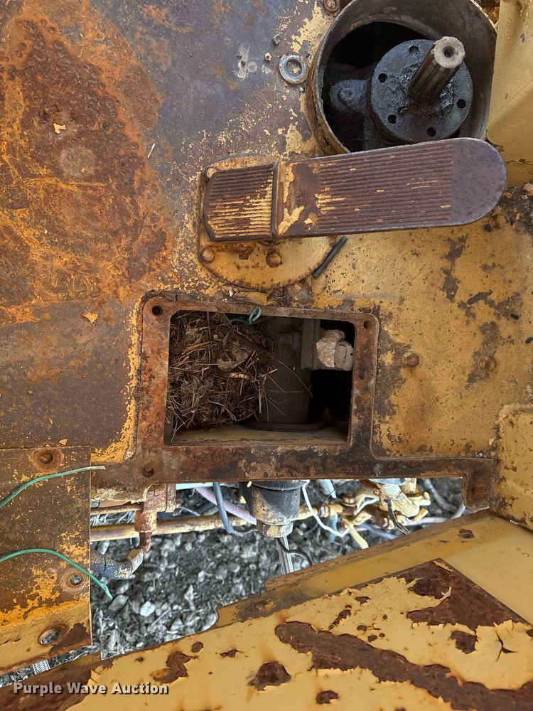 image for item DJ9863 Caterpillar 621B conventional scraper 