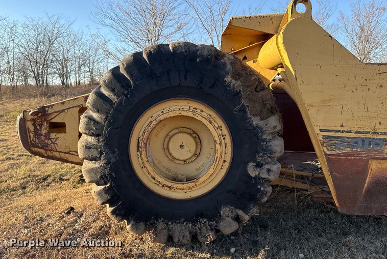 image for item DJ9863 Caterpillar 621B conventional scraper 