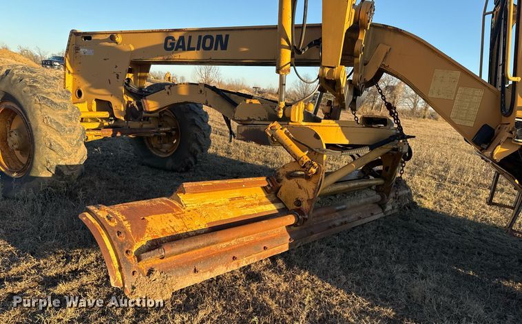 image for item DJ9880 1994 Galion 850 motor grader