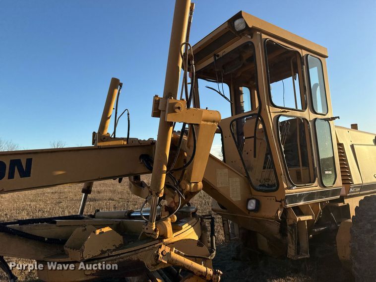 image for item DJ9880 1994 Galion 850 motor grader