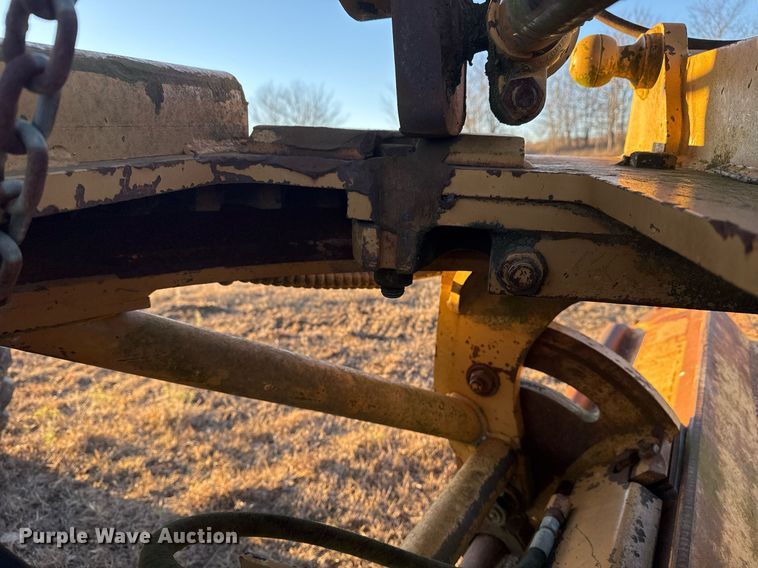 image for item DJ9880 1994 Galion 850 motor grader