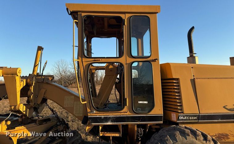 image for item DJ9880 1994 Galion 850 motor grader