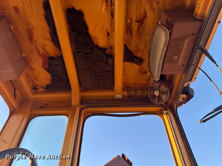 image for item DJ9880 1994 Galion 850 motor grader