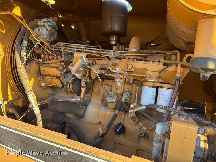 image for item DJ9880 1994 Galion 850 motor grader