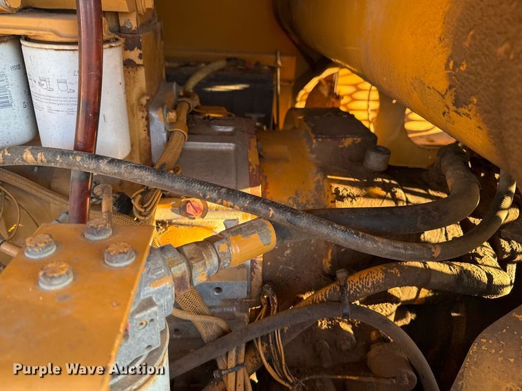 image for item DJ9880 1994 Galion 850 motor grader