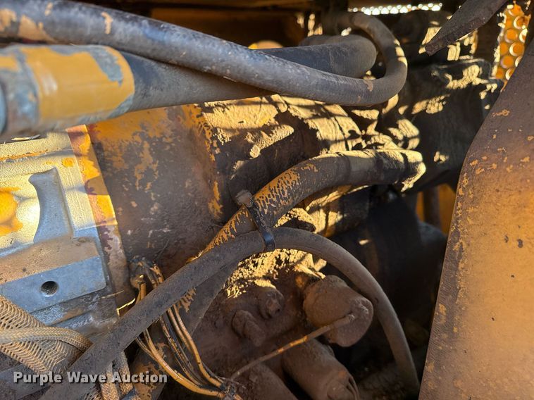 image for item DJ9880 1994 Galion 850 motor grader