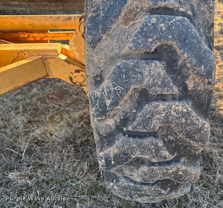 image for item DJ9880 1994 Galion 850 motor grader