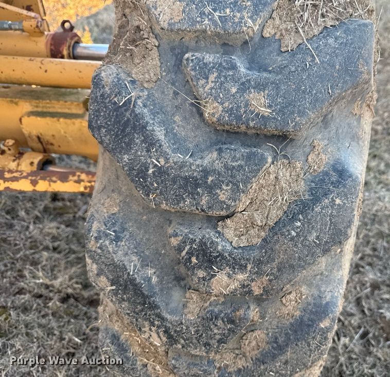 image for item DJ9880 1994 Galion 850 motor grader