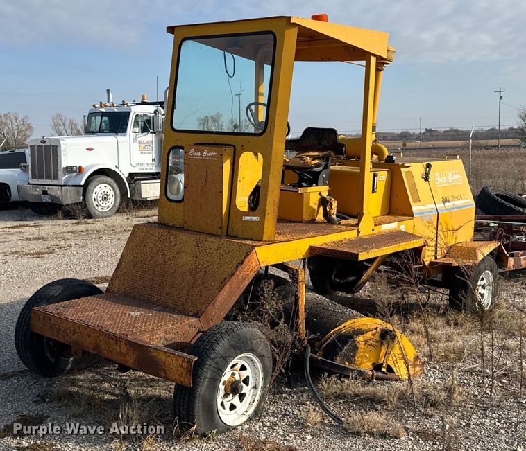 image for item DJ9934 1997 Broce RC300 broom