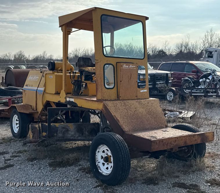 image for item DJ9934 1997 Broce RC300 broom