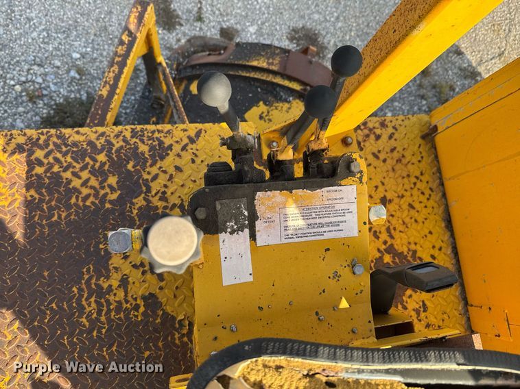 image for item DJ9934 1997 Broce RC300 broom