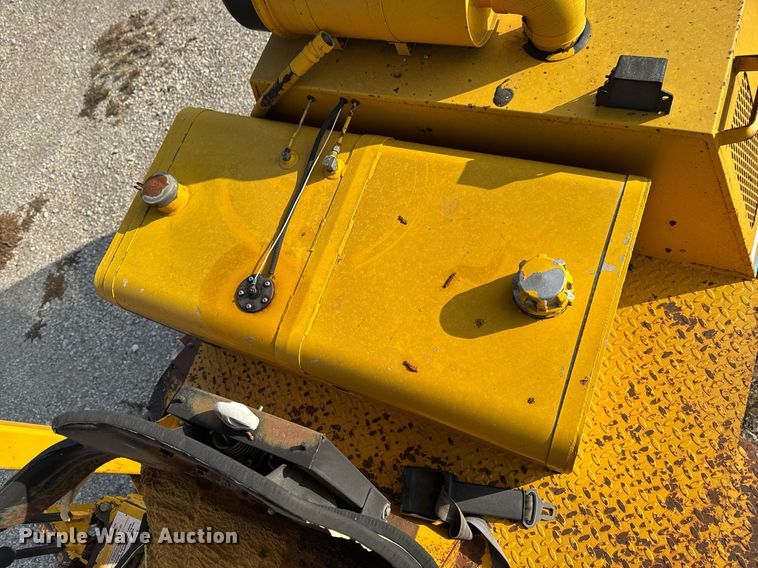 image for item DJ9934 1997 Broce RC300 broom