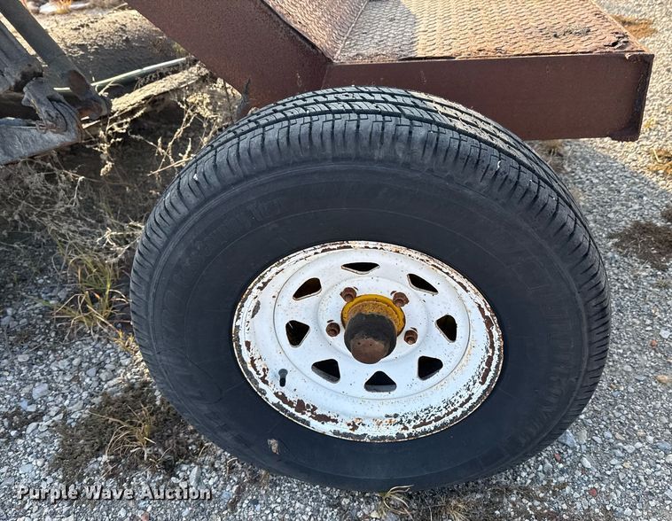 image for item DJ9934 1997 Broce RC300 broom