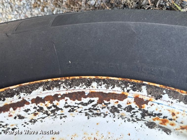 image for item DJ9934 1997 Broce RC300 broom