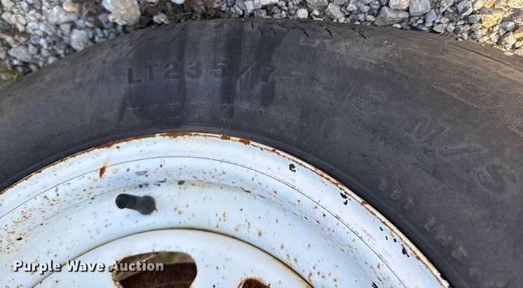 image for item DJ9934 1997 Broce RC300 broom