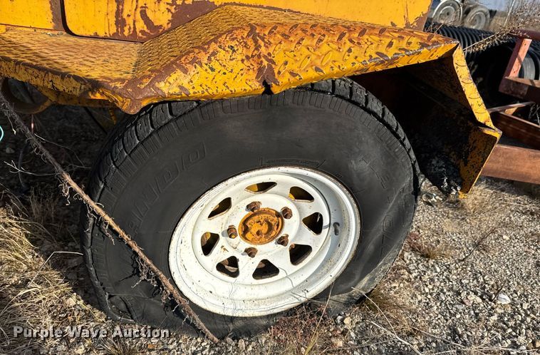 image for item DJ9934 1997 Broce RC300 broom