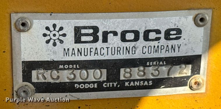 image for item DJ9934 1997 Broce RC300 broom