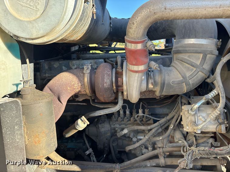 image for item DM1858 1996 Mack CH600 fuel / lube truck