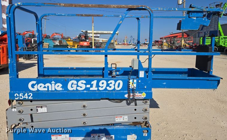 image for item DM7502 Genie GS-1930 scissor lift