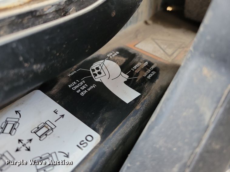 image for item DN3632 2021 John Deere 333G tracked skid steer loader