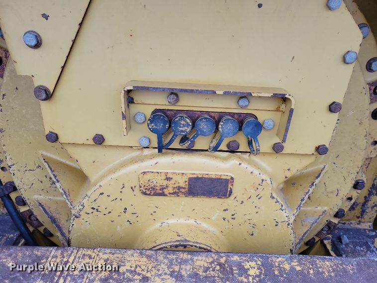 image for item DN3633 2006 Caterpillar D6R XW Series 3 dozer