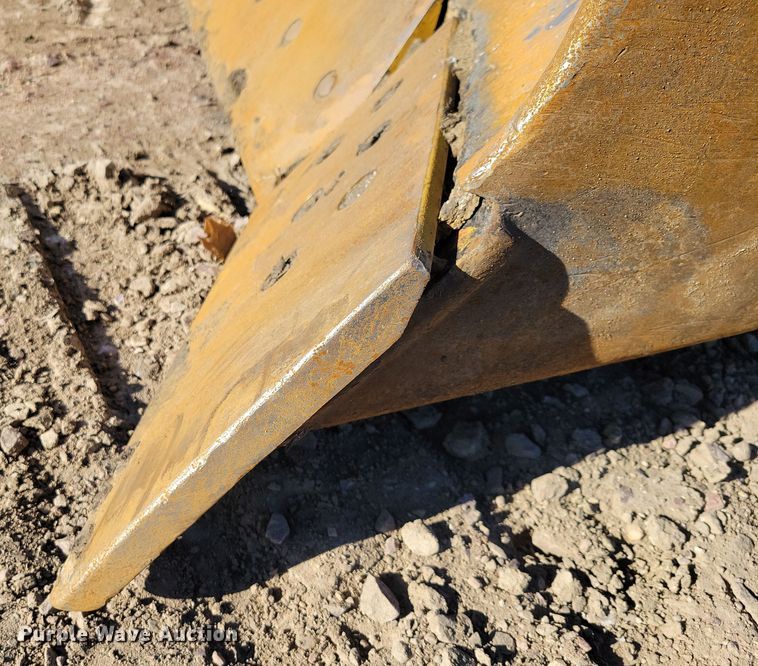 image for item DN3633 2006 Caterpillar D6R XW Series 3 dozer