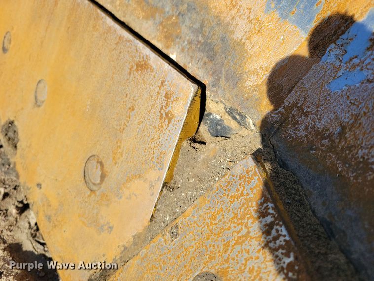 image for item DN3633 2006 Caterpillar D6R XW Series 3 dozer