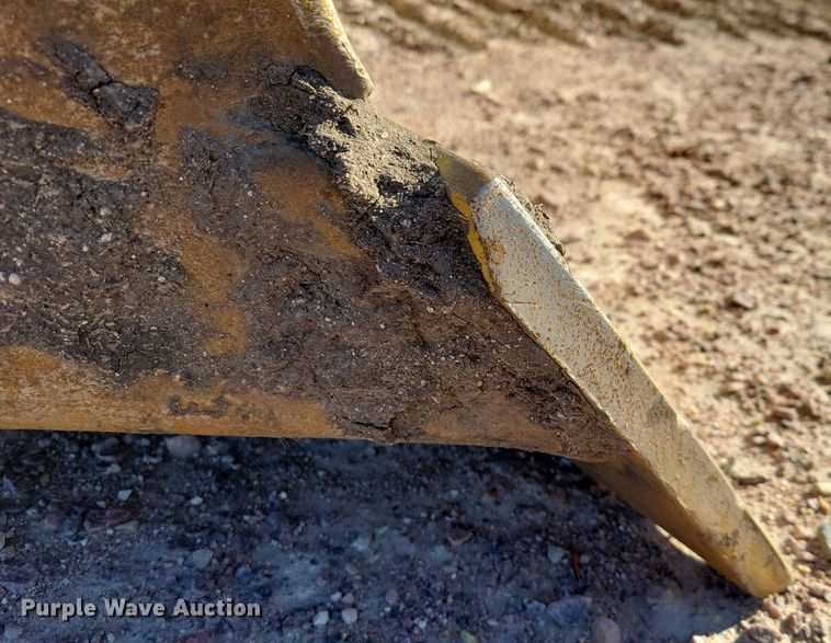 image for item DN3633 2006 Caterpillar D6R XW Series 3 dozer