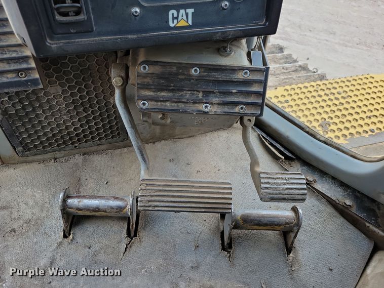 image for item DN3633 2006 Caterpillar D6R XW Series 3 dozer