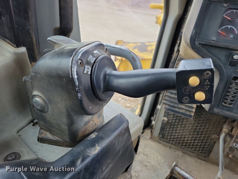 image for item DN3633 2006 Caterpillar D6R XW Series 3 dozer