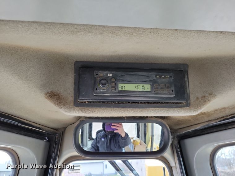 image for item DN3633 2006 Caterpillar D6R XW Series 3 dozer