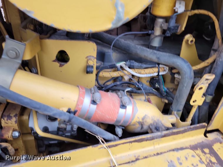 image for item DN3633 2006 Caterpillar D6R XW Series 3 dozer