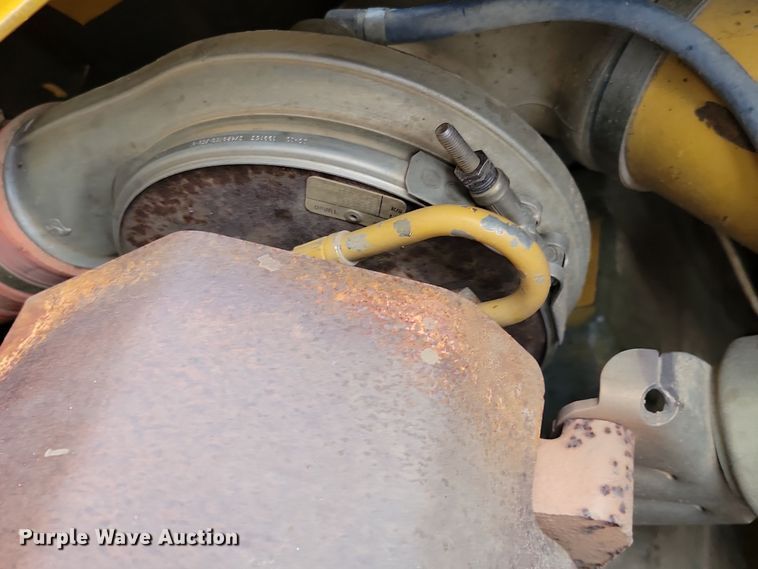 image for item DN3633 2006 Caterpillar D6R XW Series 3 dozer