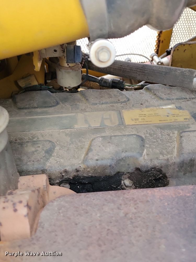 image for item DN3633 2006 Caterpillar D6R XW Series 3 dozer