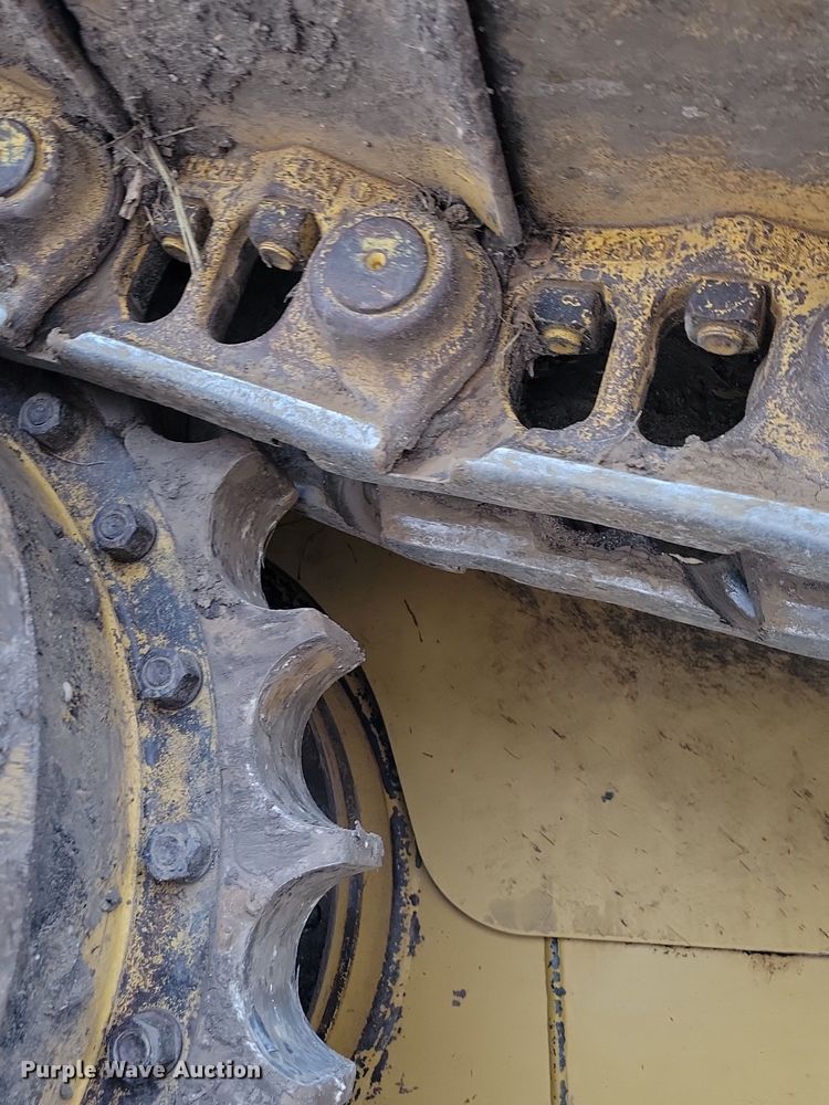 image for item DN3633 2006 Caterpillar D6R XW Series 3 dozer