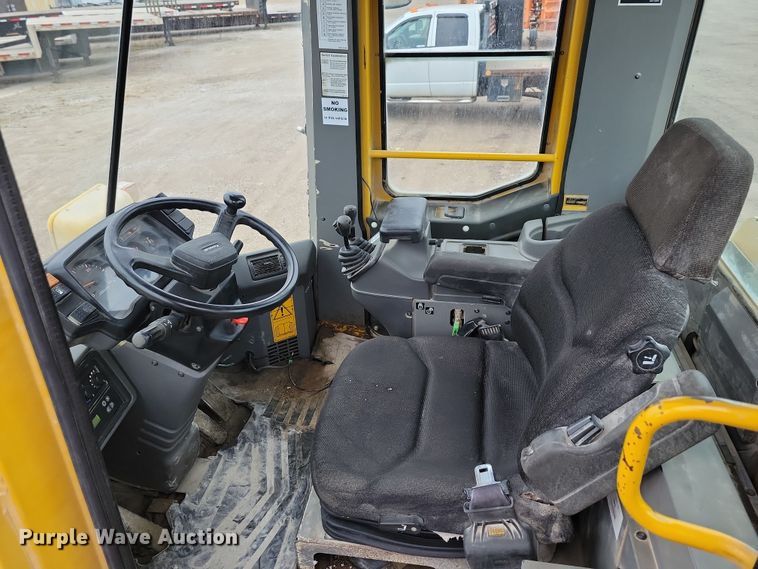 image for item DN3637 2007 Kawasaki  70ZV wheel loader