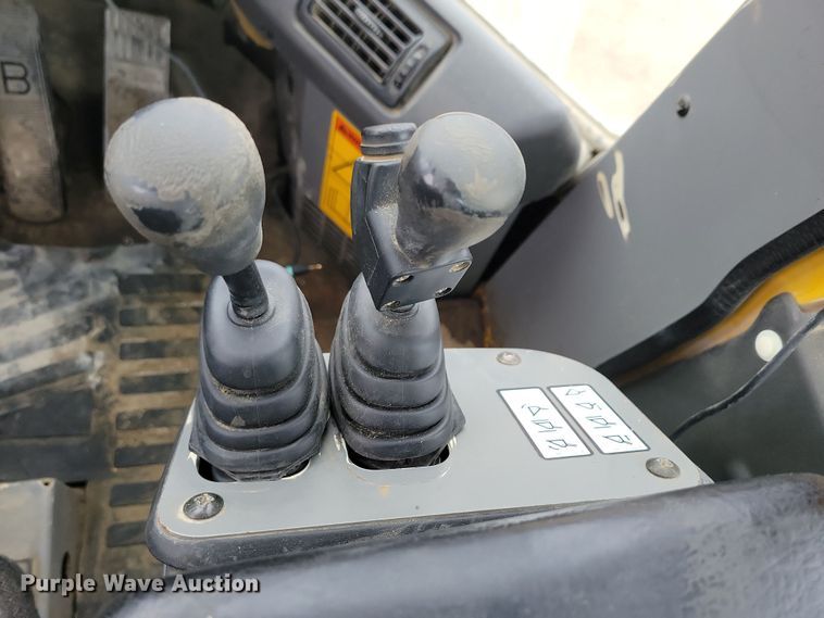 image for item DN3637 2007 Kawasaki  70ZV wheel loader